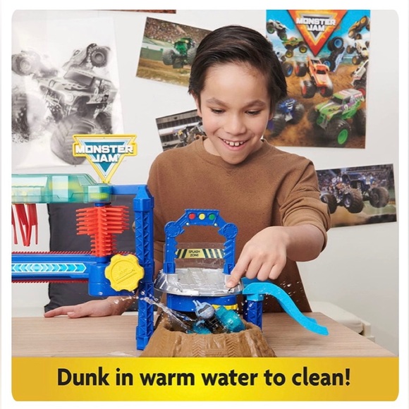 Monster Jam Megalodon Monster Wash 1:64 Monster Truck Playset - NEW IN BOX - Picture 6 of 8